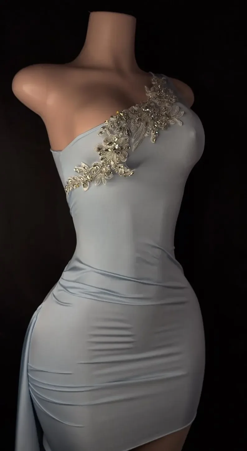 

Customized Unique Design Style Elegant And Noble Chest Decal Sparkling Dress Gives People a Sense Of Surplus Goddess Needs