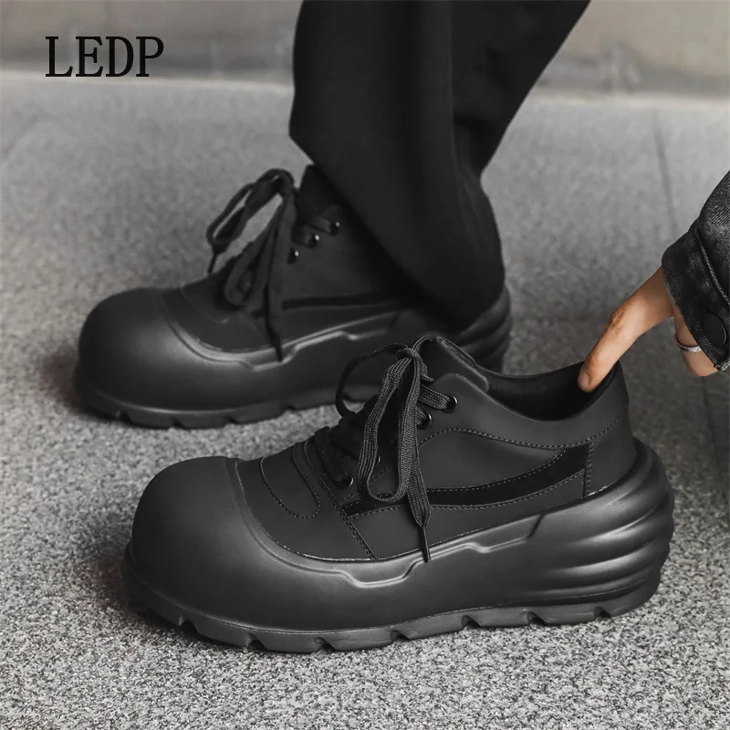 

LEDP Brand Increase 7CM Tilt Head Bread Shoes Men 2024 Autumn New Big Head Ugly Cute Tide All Match Canvas Daddy Shoes