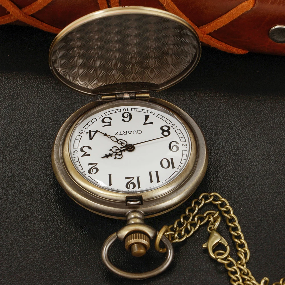 Bronze Railway Train Trade Retro Time Gemstone Quartz Pocket Watch Fashion Pendant Necklace Men's and Women's Gift Accessories