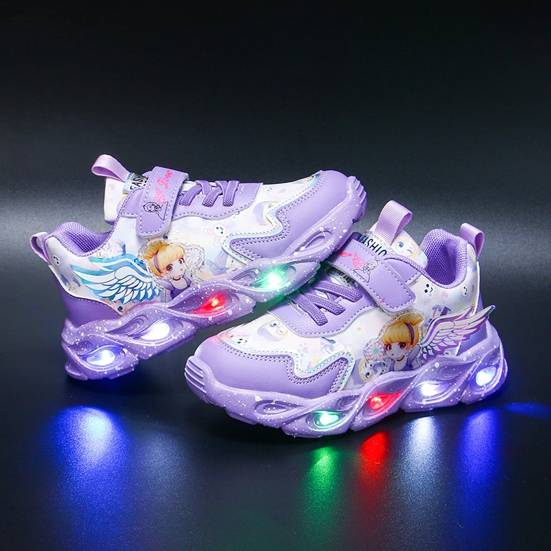 Scarpe sportive da principessa per ragazze di nuova moda scarpe da ginnastica per bambini con scarpe leggere a Led per bambini leggeri