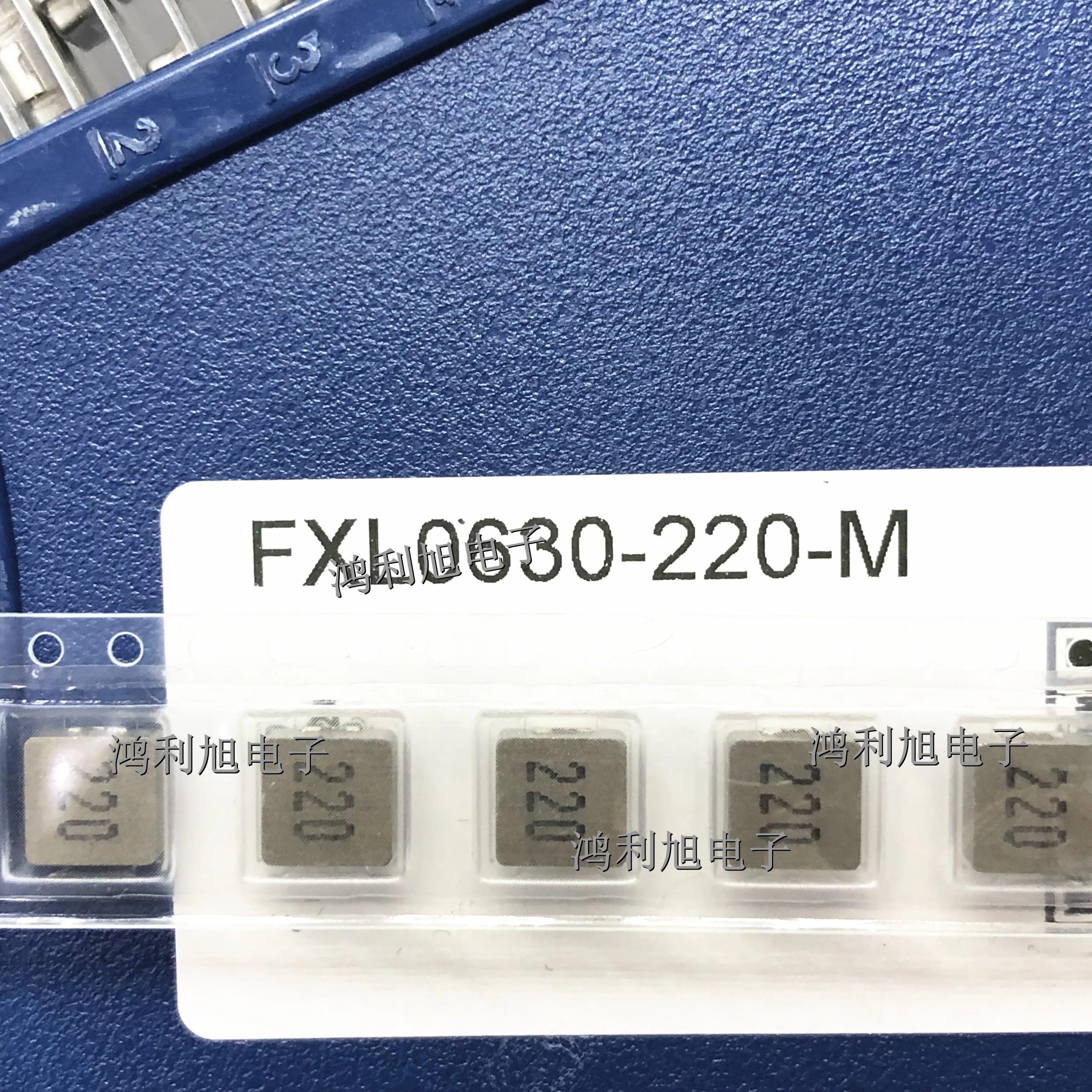 50 Pz/lotto FXL0630-220-M MARCATURA: 220 22UH 0630 2.5A 7.0*6.6*2.8 induttore stampato monopezzo, nuovo stock originale in magazzino