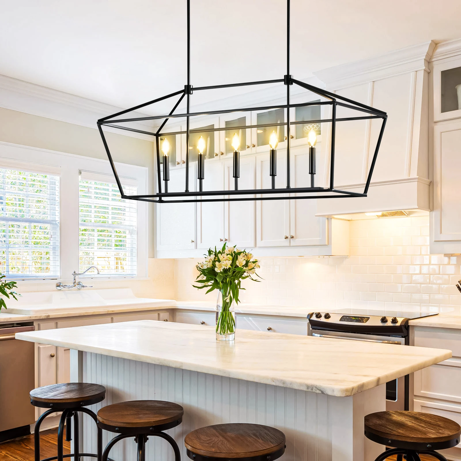 Modern style height adjustable pendant light, suitable for island style pendant lights in restaurants and kitchens