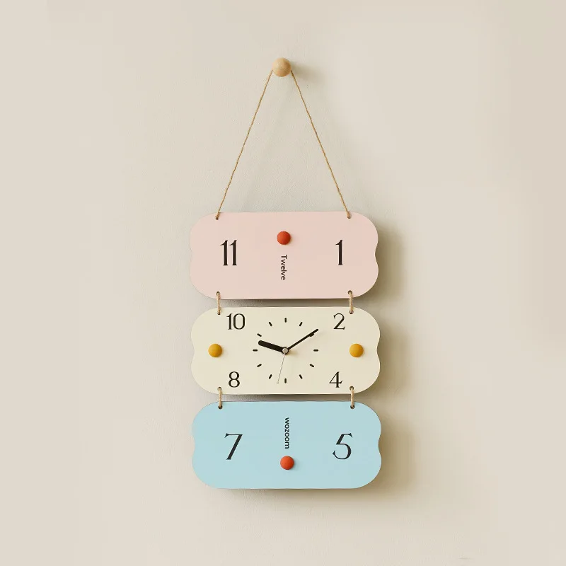 Wall clock for living room, home use, simple clock decoration, wall clock for bedroom, door handle small pendant accessory