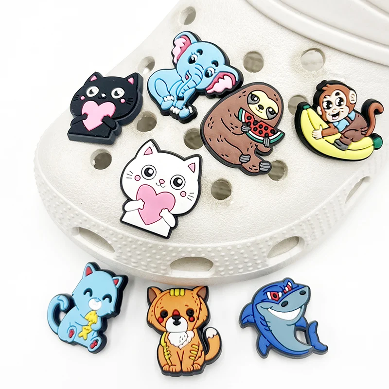 Cute Love Cat PVC Shoe Charms Designer Sandal Upper Decorations Accessories Shark Elephant Monkey Shape Clogs Pin Buckle