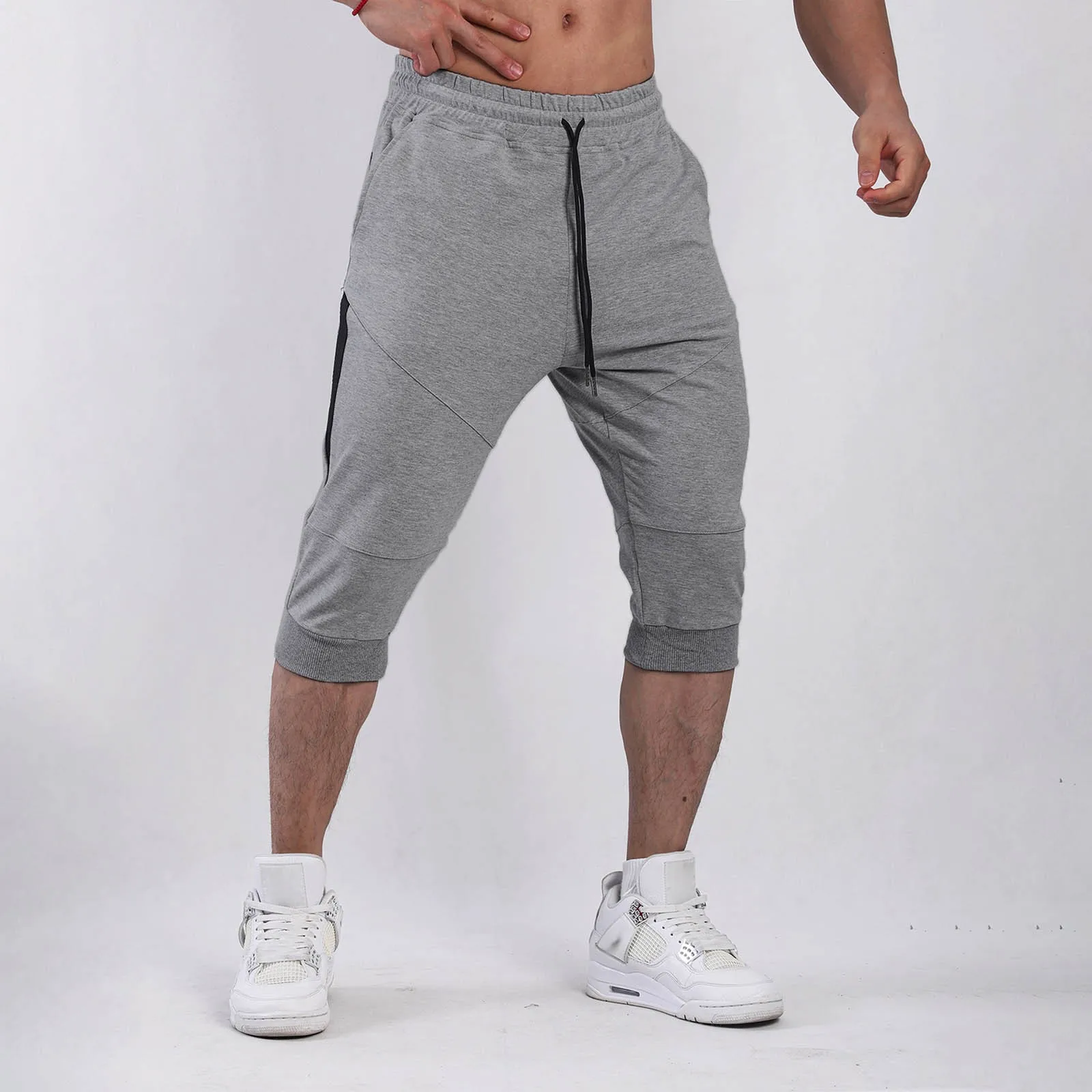 

Male Breathable Elastic Sweat Wicking Sports Capri Pants