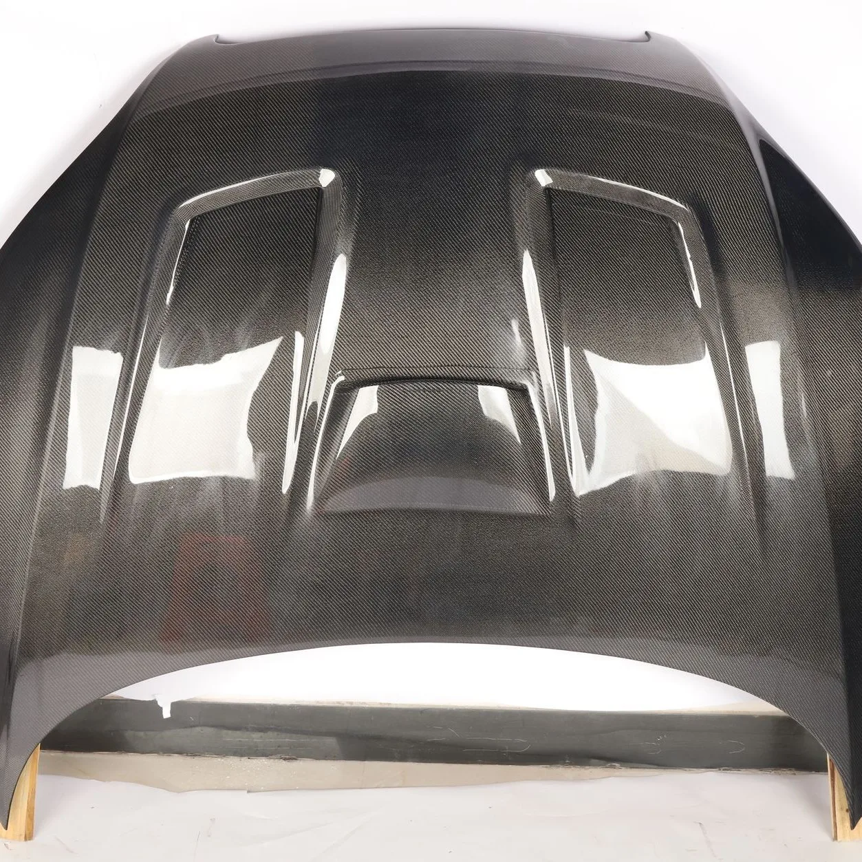 

Carbon fiber hood for Audi TT /TTS /TTRS GAD