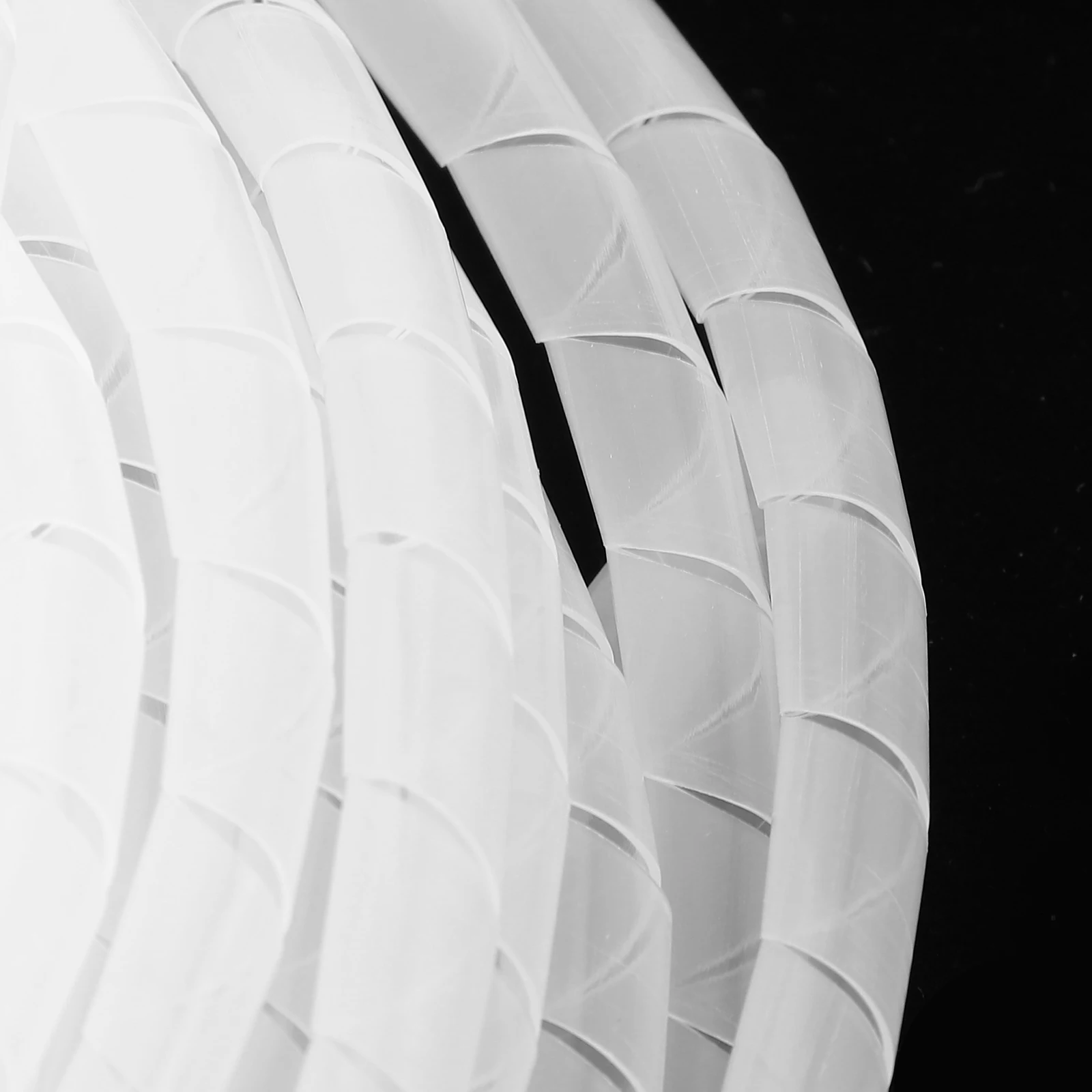 

Cable Management Sleeve 5M Spiral Cable Wrap for Wire Cord Organization Home Office Desk Use High Quality Workmanship Protective