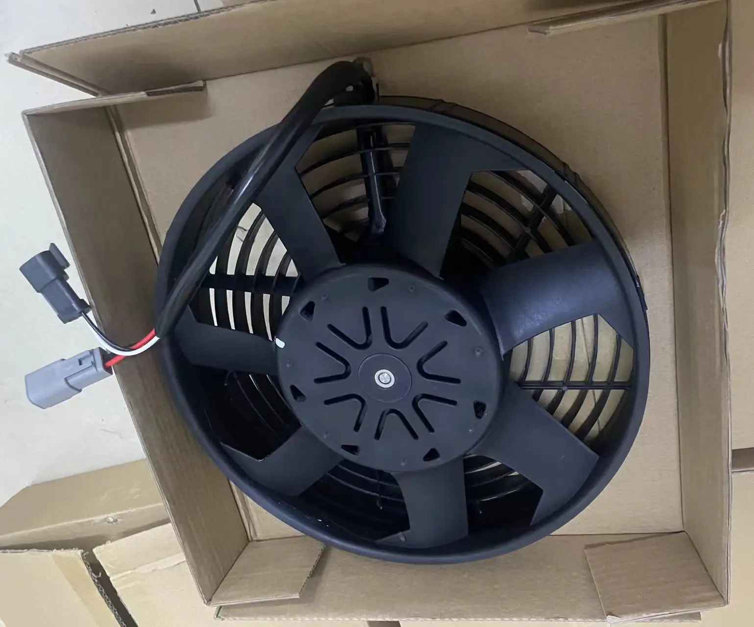 TL مجموعة المروحة المحورية 5108095/510-8095 لحفارة القط 320D 320E 323 336 349 326 330GC