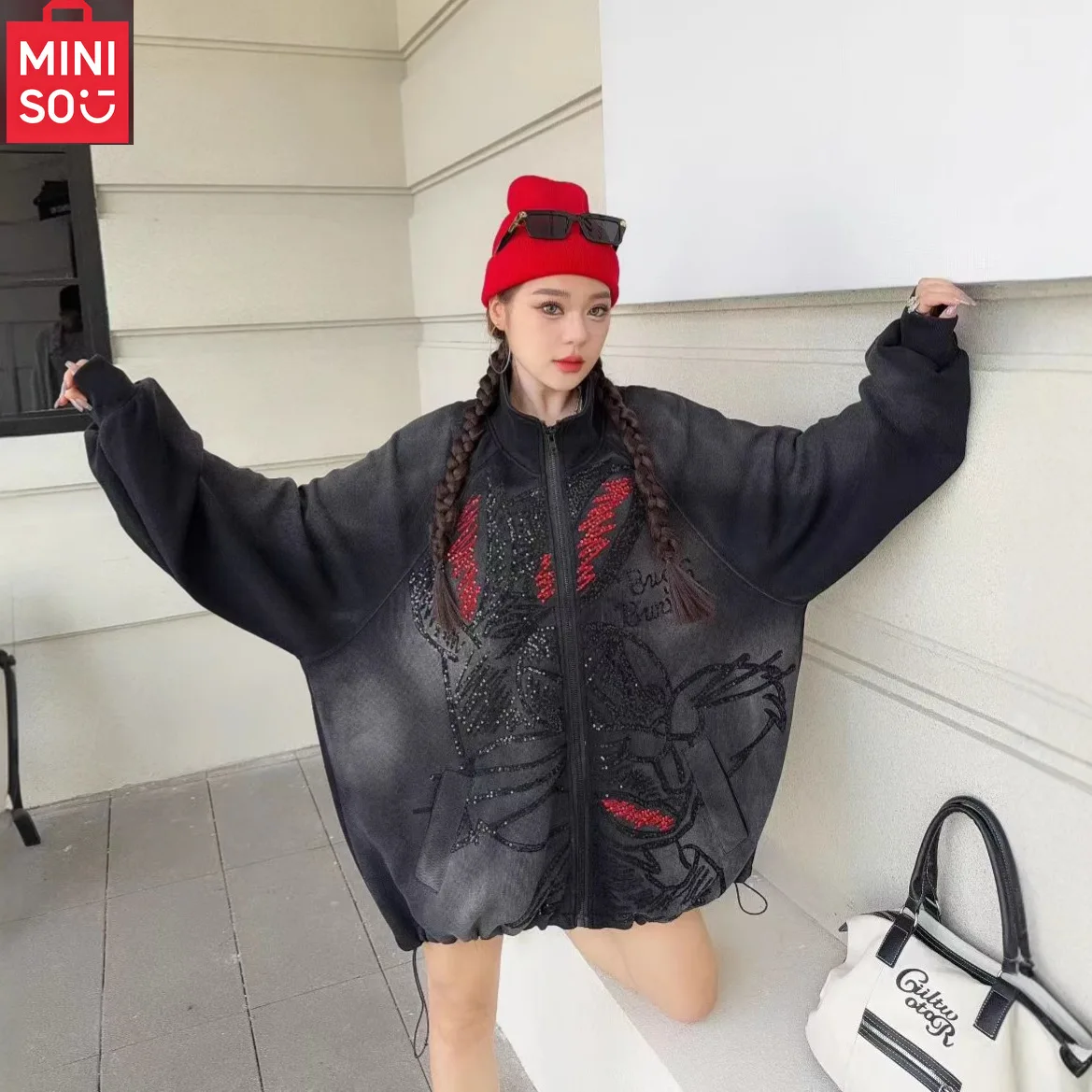 

MINISO 2025 ранняя осень, новый модный стиль, свободная утягивающая толстовка с длинными рукавами для ногтей, куртка для женщин