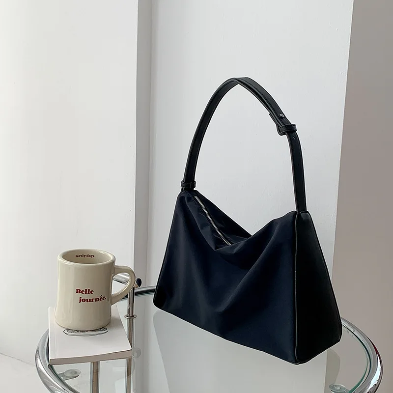 

Fashion High Capacity Solid Color Single Shoulder Totes Bag Underarm Bag Nylon Crossbody Bags Solid Casual Zipper Women's Bags