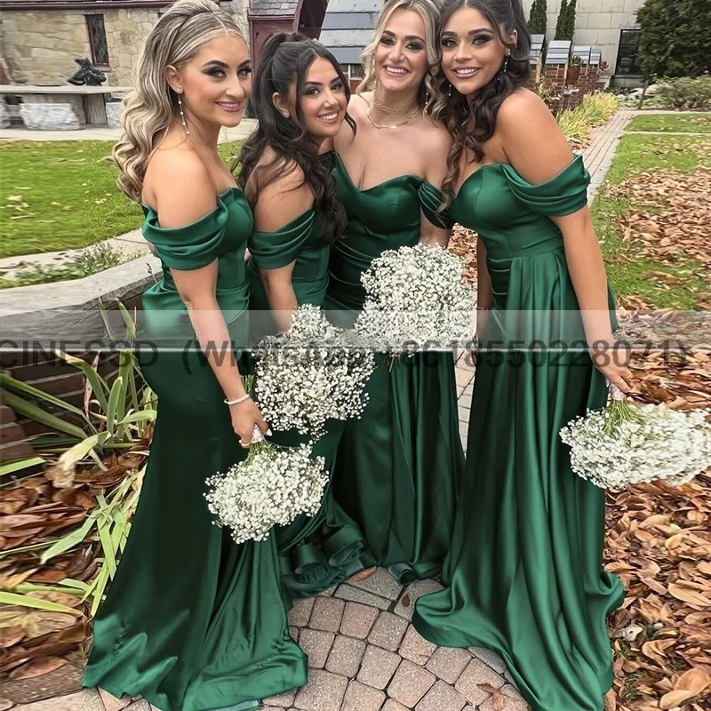 Emerald Green Bridesmaid Dress for a Wedding: The Perfect Choice for a Standout Maid of Honor Emerald Green Bridesmaid Dress for a Wedding: The Perfect Choice for a Standout Maid of Honor