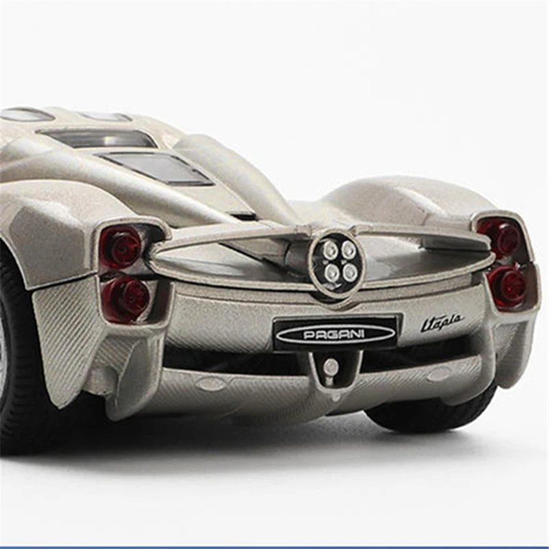 1:32 Pagani Utopia Alloy Sports Car Model Diecast Metal Racing Vehicle Car Model Simulation Sound Light Collection Kids Toy Gift