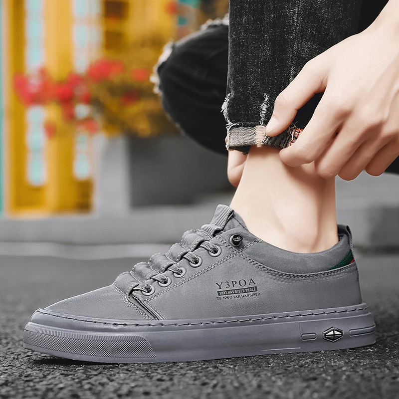 Men's Canvas Sneakers  Summer Soft Sneakers  New Fashion Trend Breathable   Flat Slip Casual Shallow Mouth Shoes Skateboard