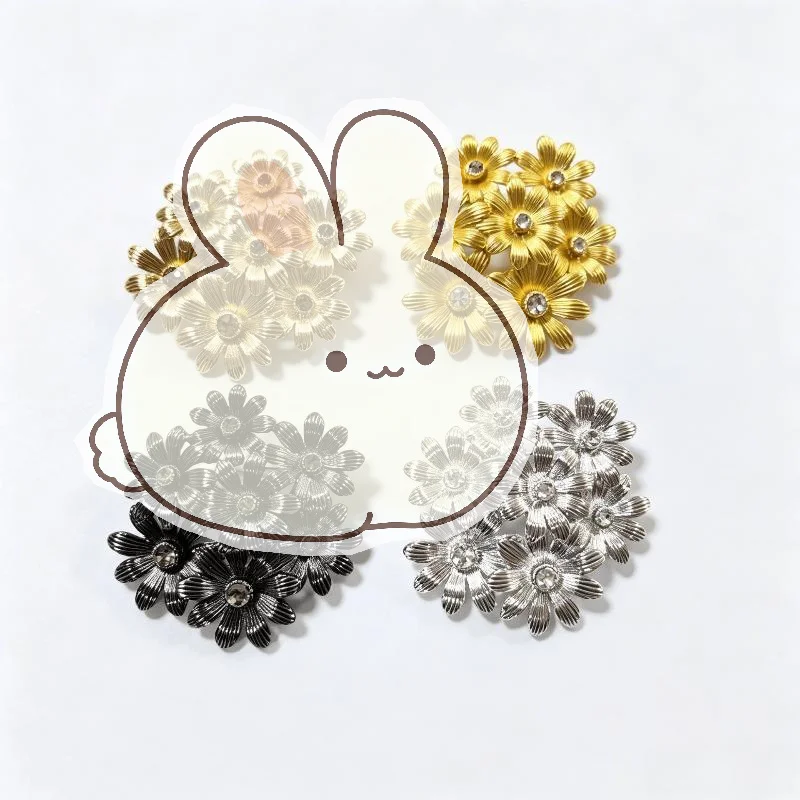 Vintage High End Floral Brooch Retro Diamond Inlay Spliced Design Niche Accessory for Women Thanksgiving Gift