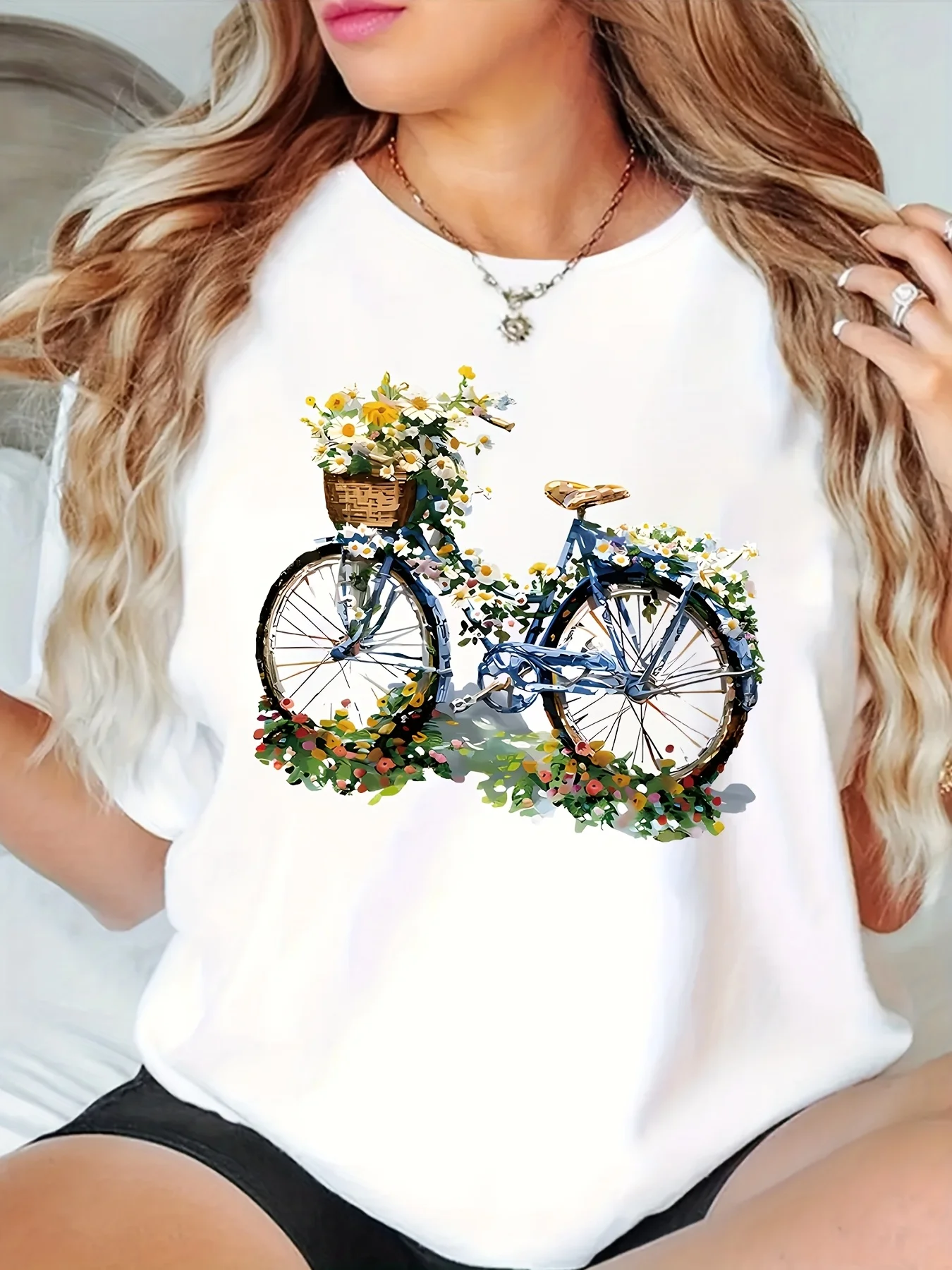 Floral Bike Print Women Casual Crew Neck Knit Fabric with Medium with Applique Detail Summer Sleeved Harajuku Streetwear Tops