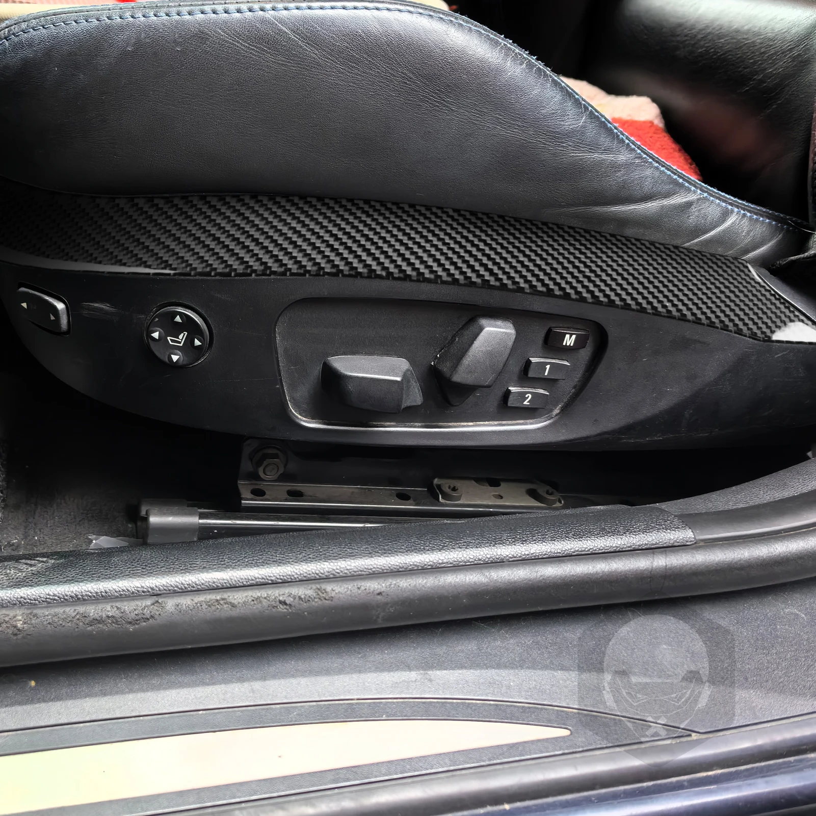 For BMW 3 Series E90 M3 2005-2012 Real Carbon Fiber Sticker Seat Water Cup Door Storage Panel Car Accessories decorative view 6
