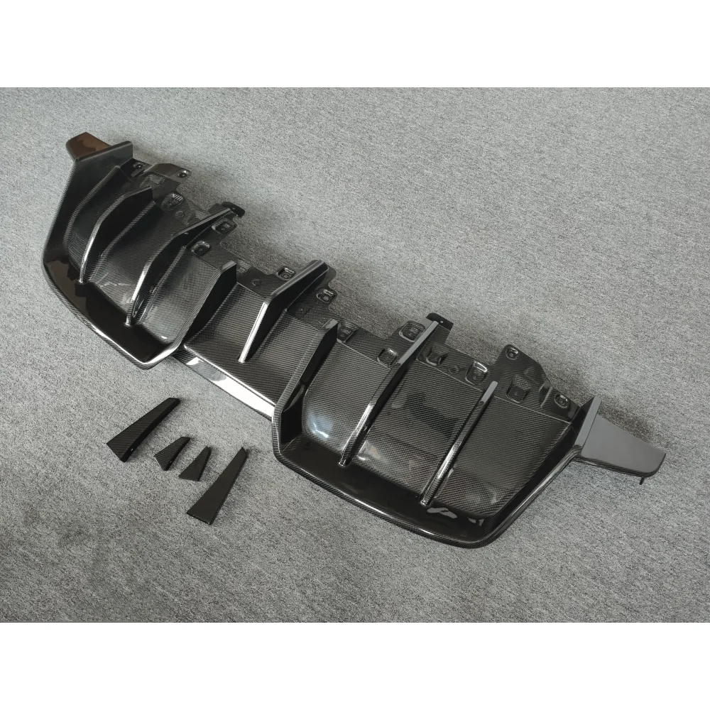 Lightweight Rear Bumper Lip for Lamborghini EVO Huracan Upgraded 3k High-quality Dry Carbon Fiber Rear Diffuser Body Kit