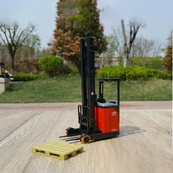 1:25 Scale Linde R14 R16S Electric Reach Stacker Alloy Forklift Static Model