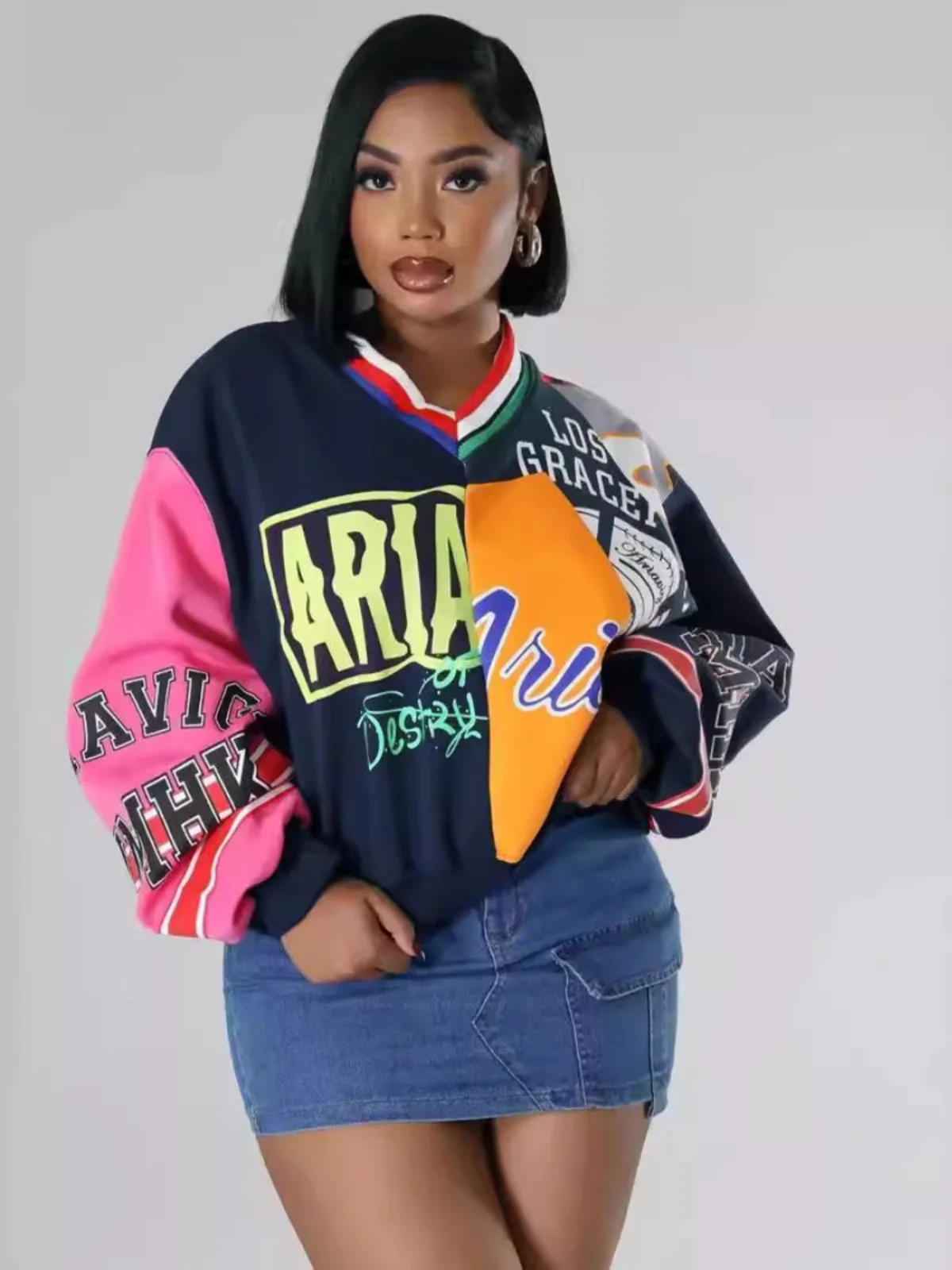 เสื้อฮู้ดพิมพ์ลายตัวอักษรตัดสีสันทันสมัยสำหรับผู้หญิง ฤดูใบไม้ร่วง ฤดูหนาว ดีไซน์ใหม่ ทรงหลวม สไตล์ลำลอง แนวสตรีท แขนยาว...