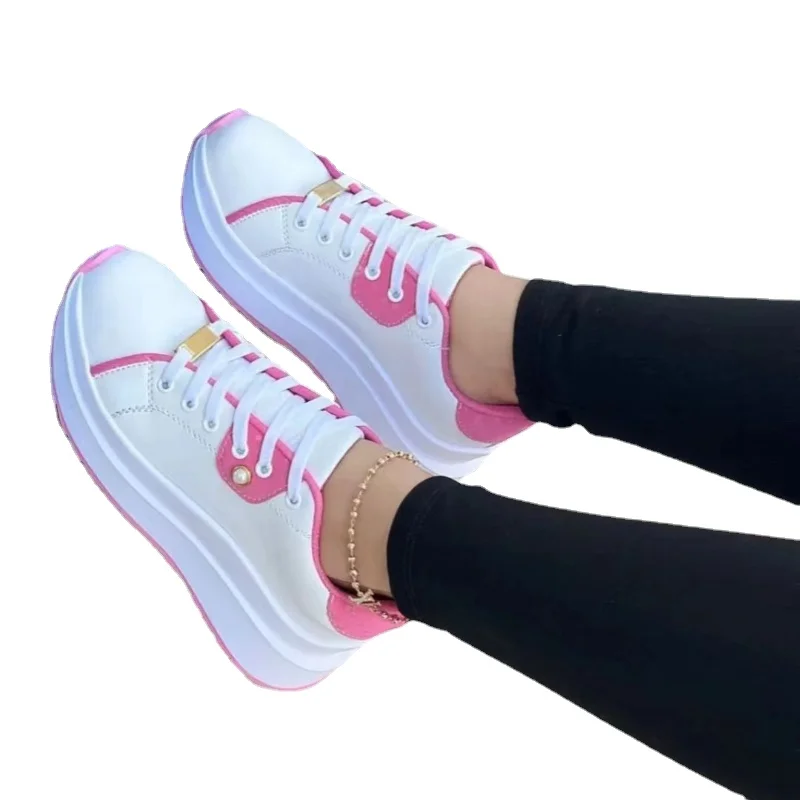 Sneakers da donna 2024 autunno New Trend Casual Flats Sneakers donna New Fashion Comfort Slip-on Platform scarpe vulcanizzate taglia 43