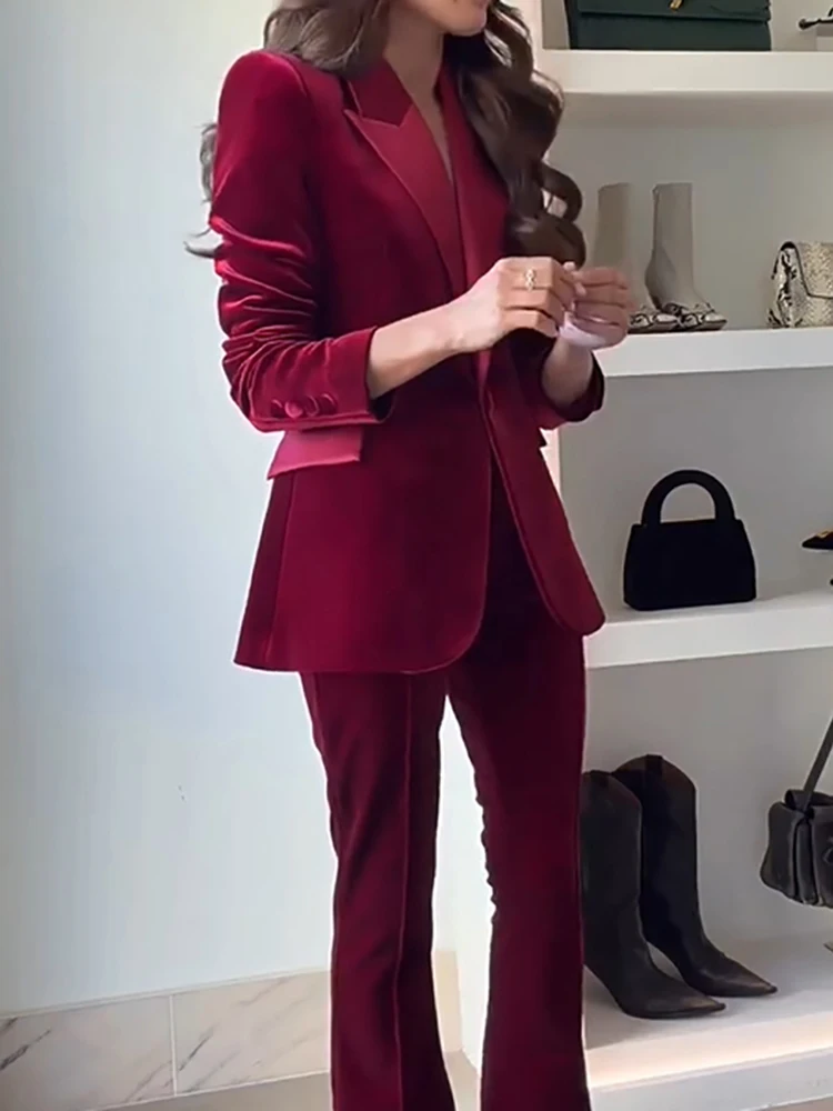 

Повседневная куртка с длинным рукавом и брюки, комплекты из двух предметов для торжественных случаев, облегающая женская одежда, новый весенний бархатный пригородный костюм 2026 г.