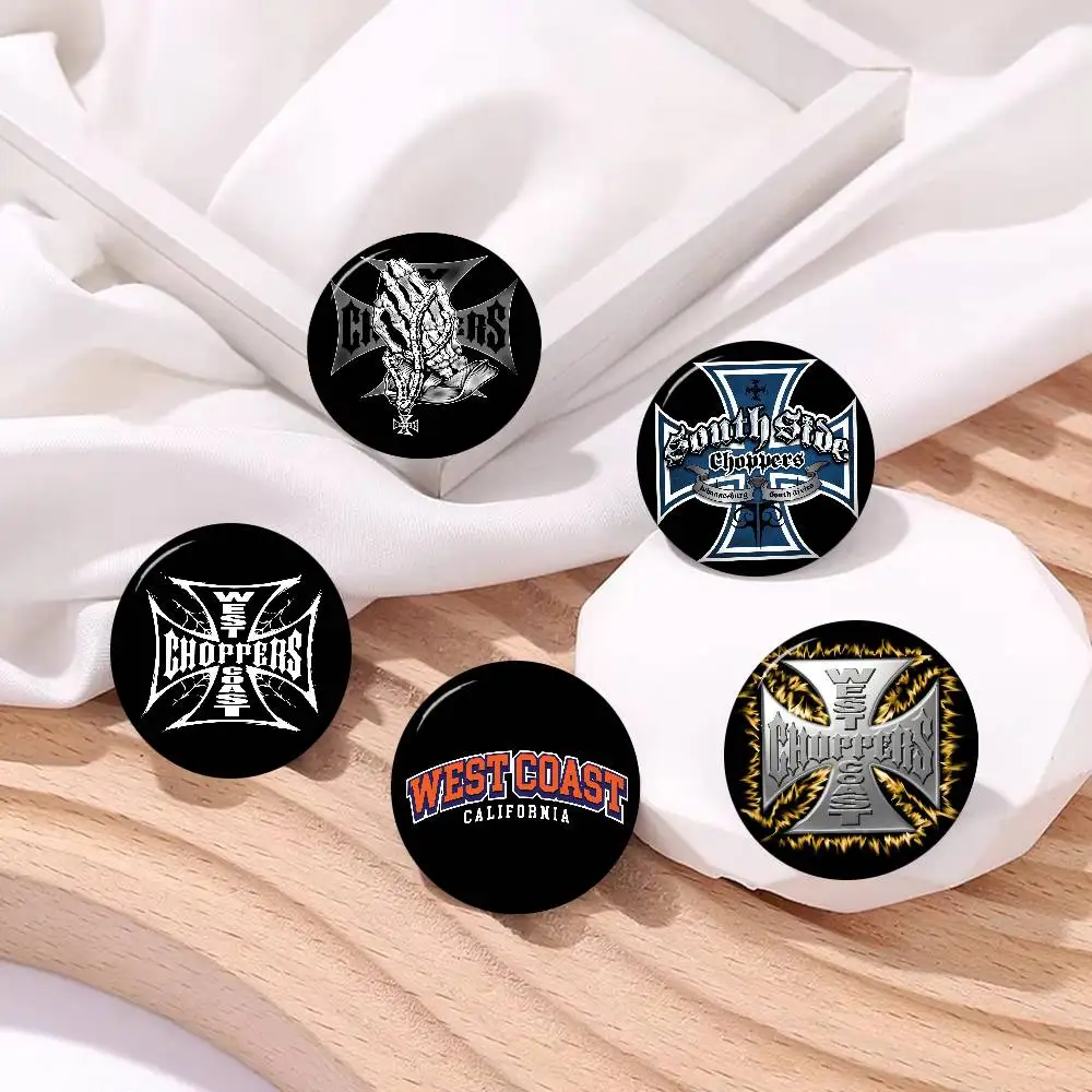 W-West C-Coast C-Choppers Tinplate Soft Button Pin Brooch Metal Badge Custom Jewelry Accessories Hat Bag Lapel
