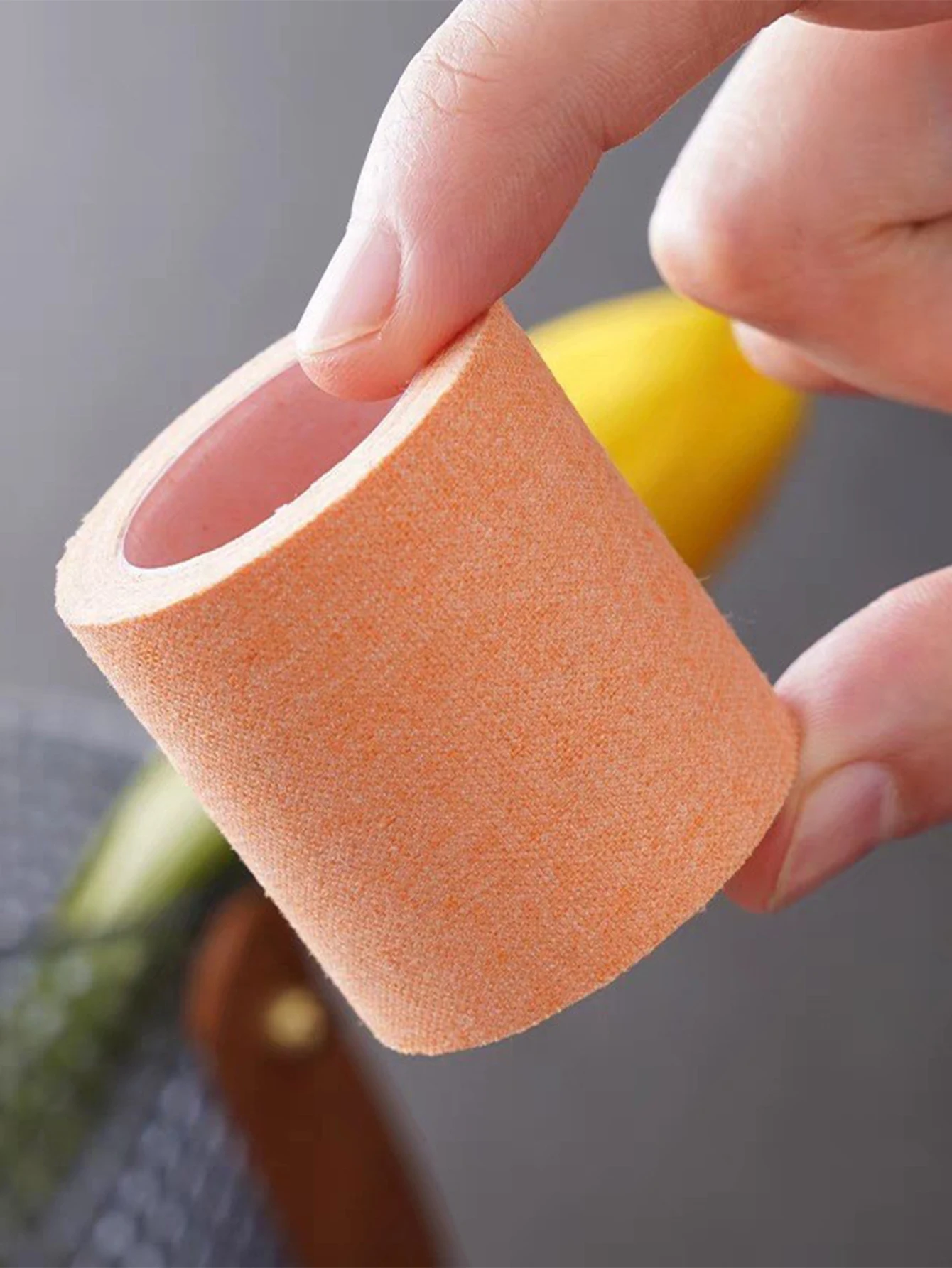 Sport Selbsthaftende Kohäsive Bandage Elastische Unterstützung für Knie Finger Knöchel Handflächen Schultern Hautfarbenes Vliesband – Detail 5