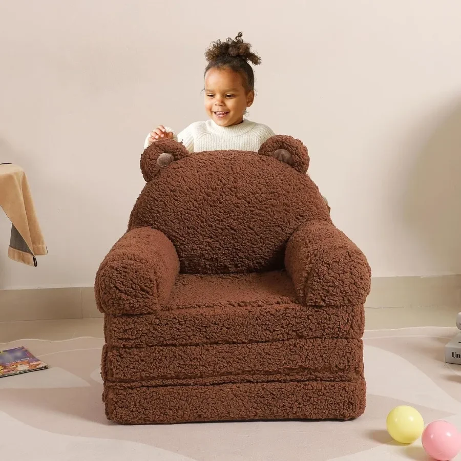 Divano pieghevole per con design Sherpa Teddy Bear con cuscini in schiuma TriFolding, comfort ideale per i più piccoli dai 36 anni in Playro