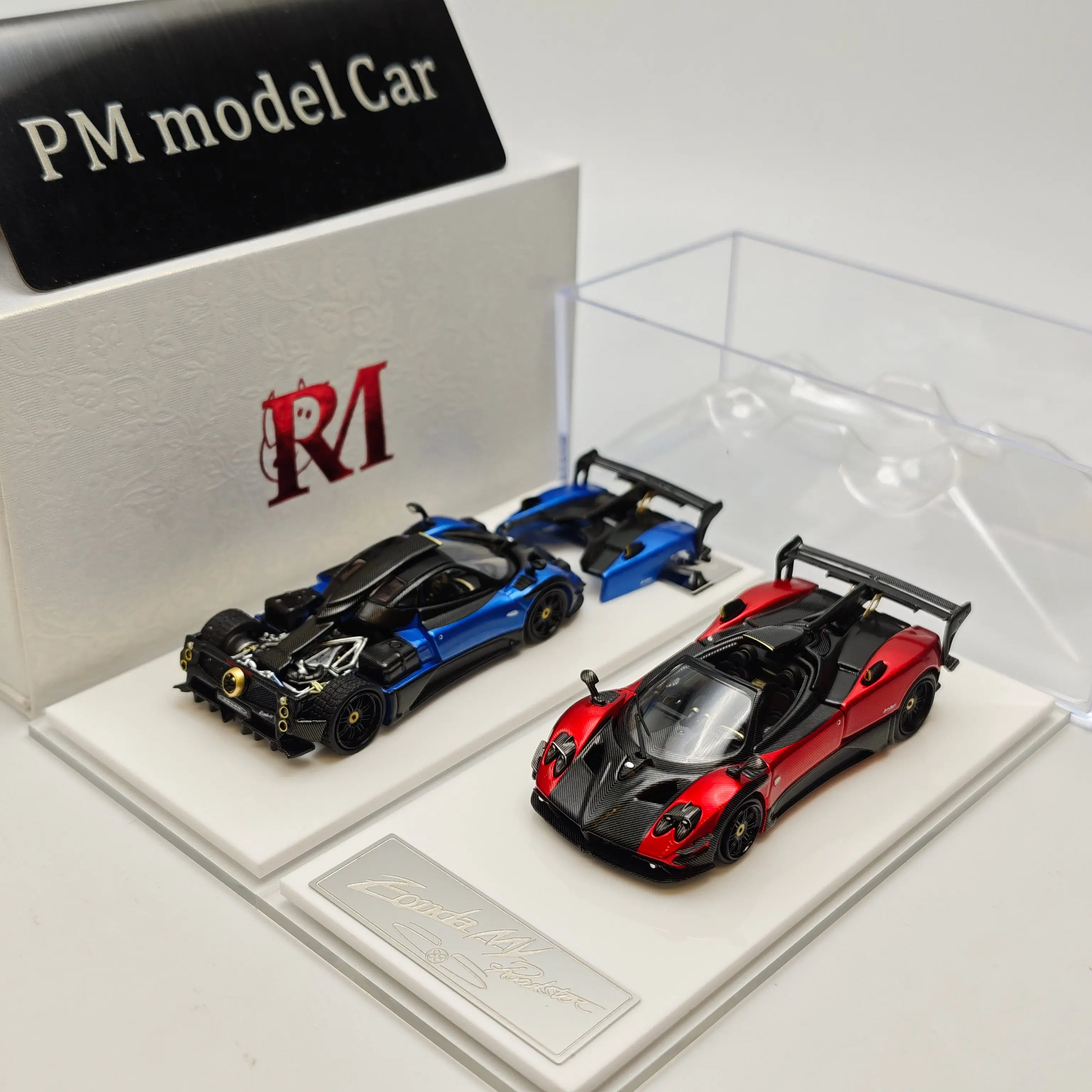 modele-rm-1-64-pagani-zonda-760-my-roadster-rouge-bleu-cabriolet-modele-de-voiture-en-alliage-moule-sous-pression-a-ouverture-fonctionnelle-cadeau-de-collection
