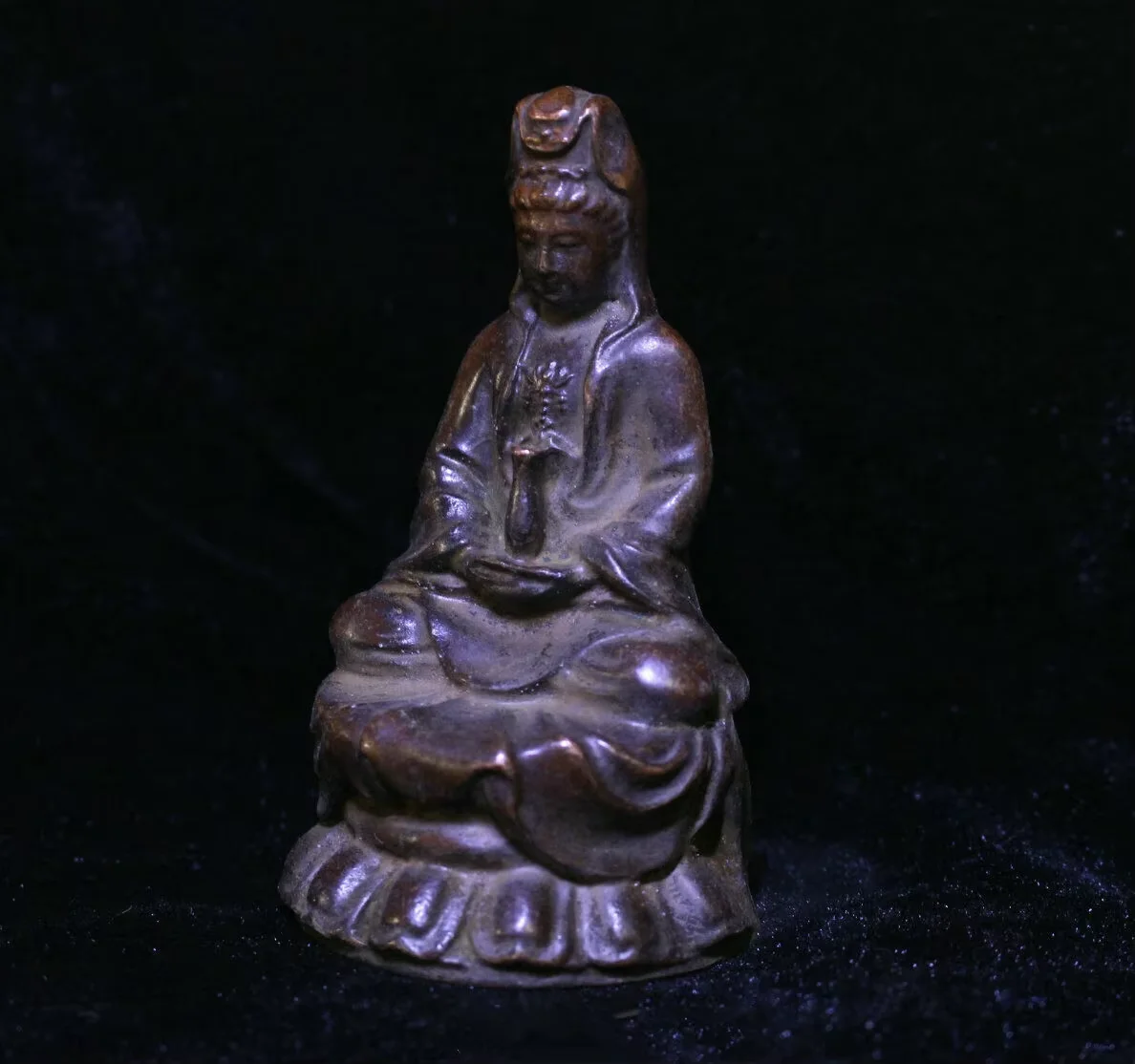 Old Chinese Buddhism Bronze Copper Seat Kwan-Yin Guan Yin Boddhisattva Statue Desk Decoration Figurines Buddha Statue