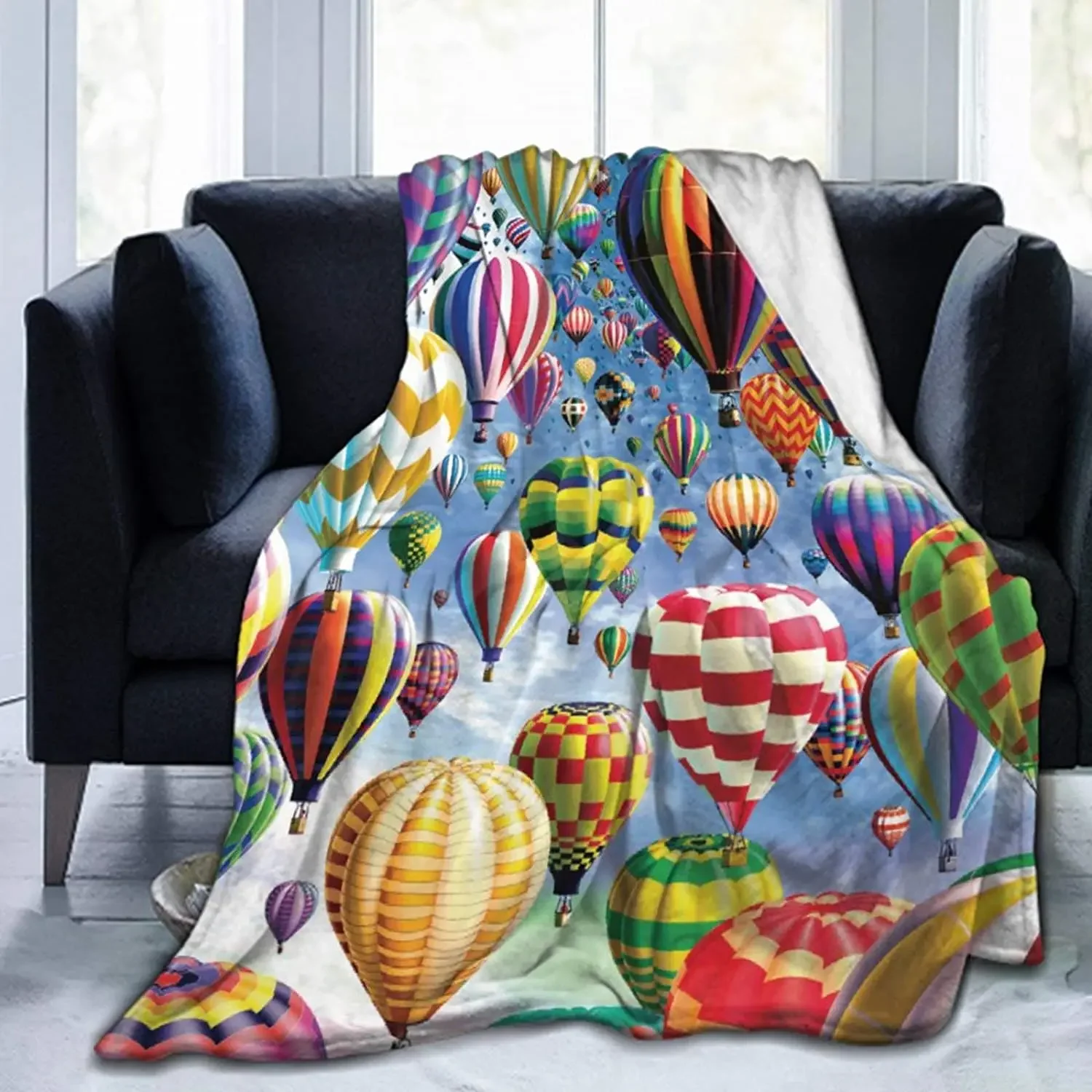 Colourful Hot Air Balloon Flannel Throw Blanket King Queen Size for Sofa Couch Bed Blanket Super Soft Lightweight Warm Blanket