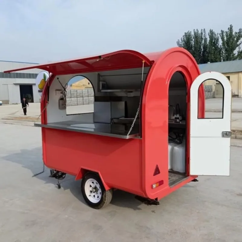 Wyposażony w całości na zamówienie, mobilny przyczepa gastronomiczna do cateringu na świeżym powietrzu, okrągła.