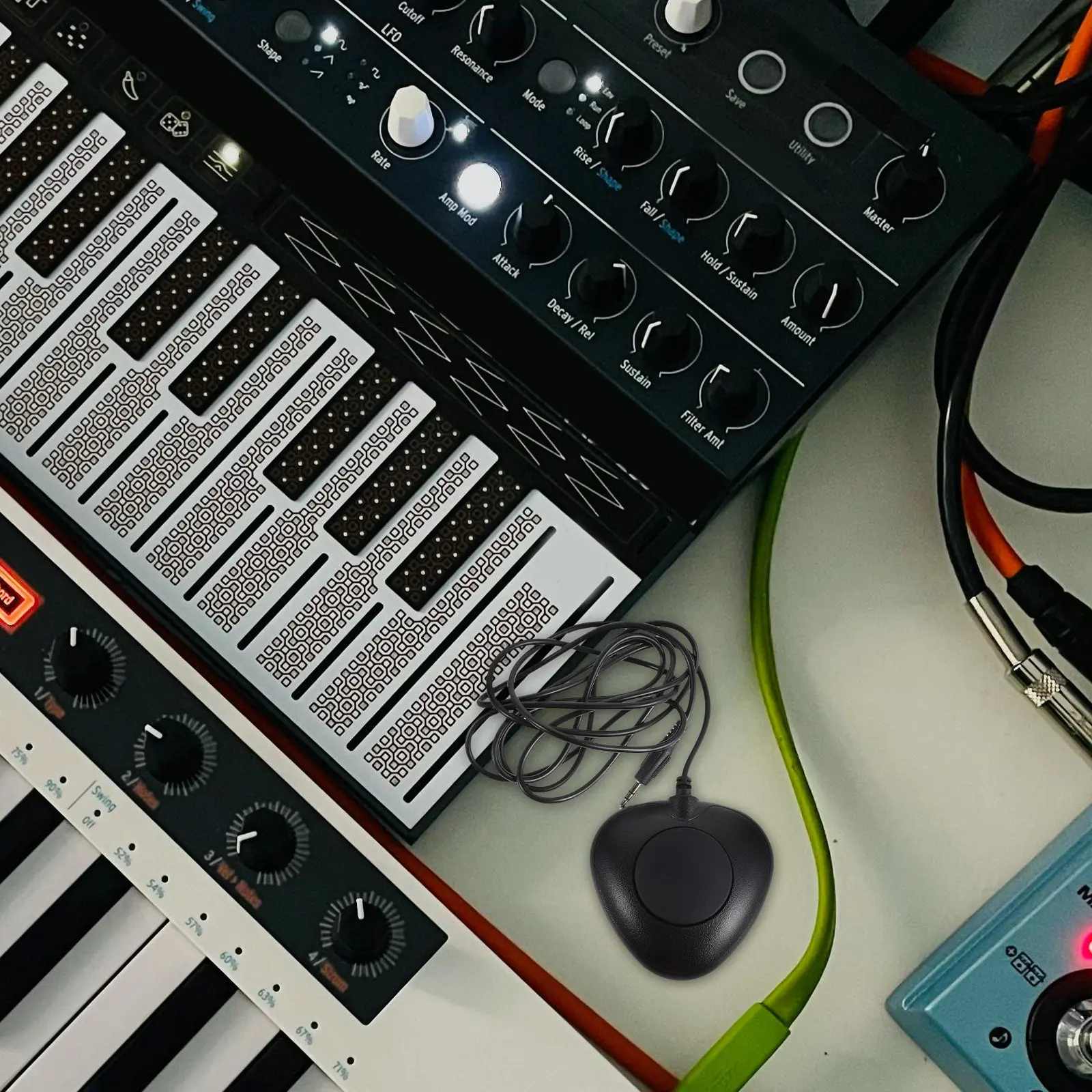 

Midi Foot Pedal Controller for Digital Piano 3.5mm Sustain Input Device Roll Up Design for Silent Practice Electric Keyboard