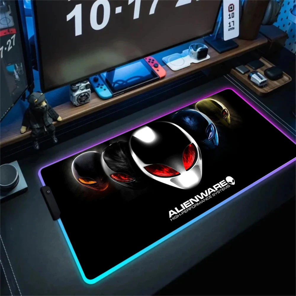 RGB ماوس الوسادة أنيمي Alienware الألعاب أجهزة الكمبيوتر المحمولة لوحة المفاتيح حصيرة التلألؤ Deskmat Led الإضاءة ماوس ألعاب الحصير Mause PC Xxl