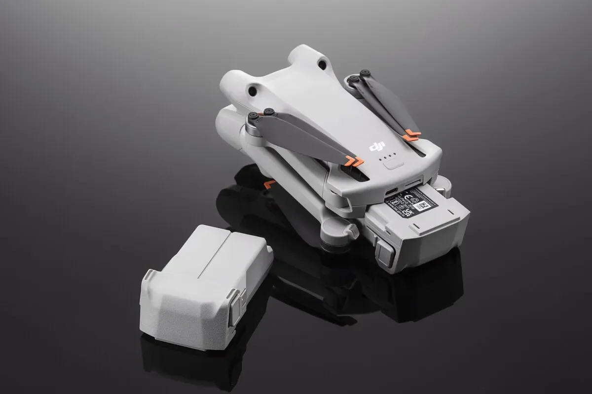 Batería Inteligente Plus REYGEAK 3850 MAh Para DJI Mini 4 Pro / Mini 3 / Mini 3 Pro – Hasta 47 Minutos De Vuelo, Carga Rápida Y Protección De Seguridad