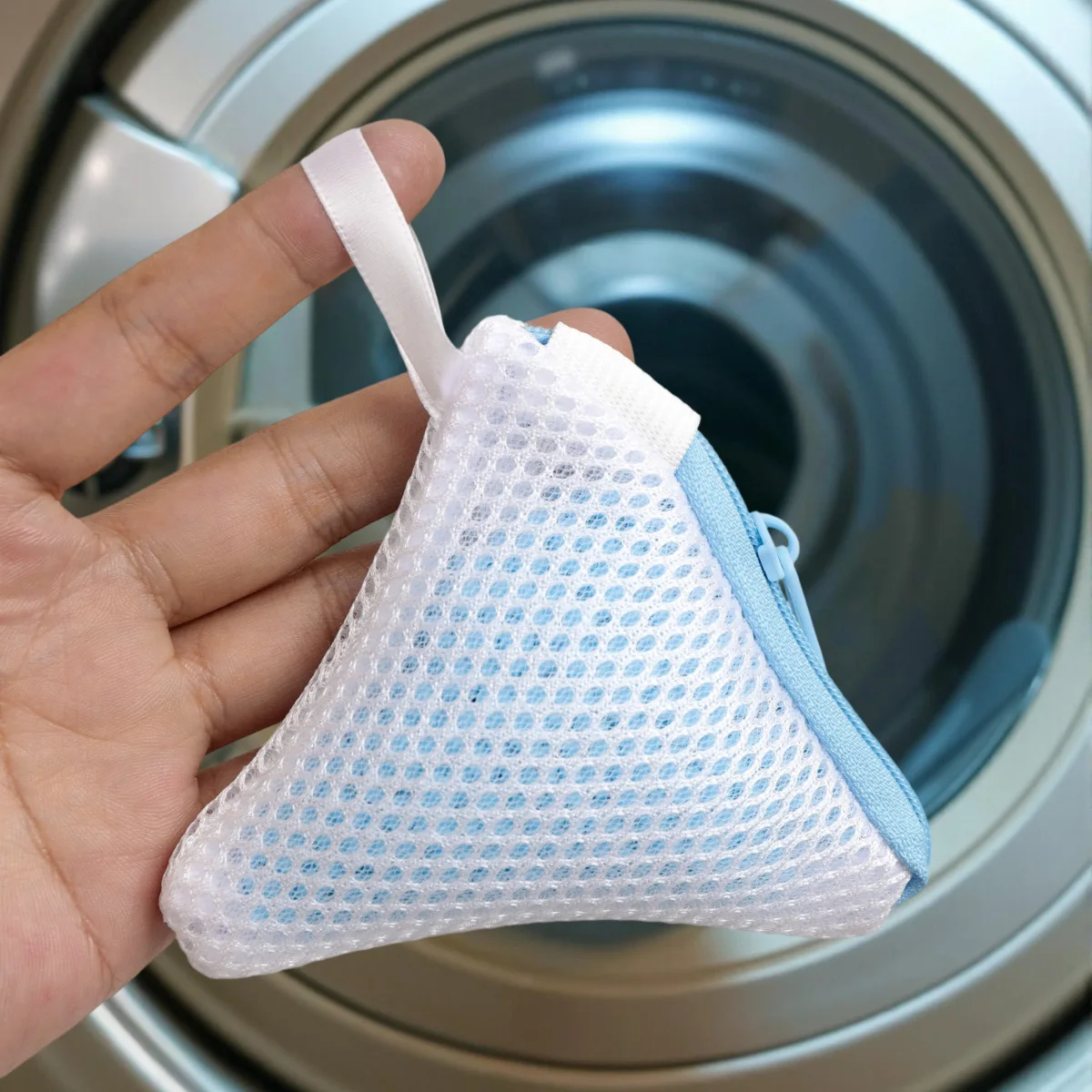 Laundry Sock Small Item Storage Bags with Zipper Closure Laundry Bag with Corner Design Compatible with Laundry Detergent 빨래 바구니