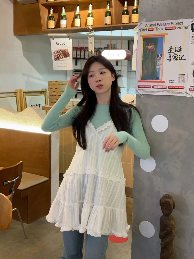 KUSAHIKI White Ruffle Edge Suspender Dress for Women Spring 2024 New Korean Style A-line Vestidos Femme Sweet Spicy Y2k Dresses