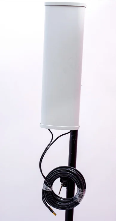 698-4000MHZ 2G/3G/4G/5G Plate Antenna 2 * 14dBi base station antenna