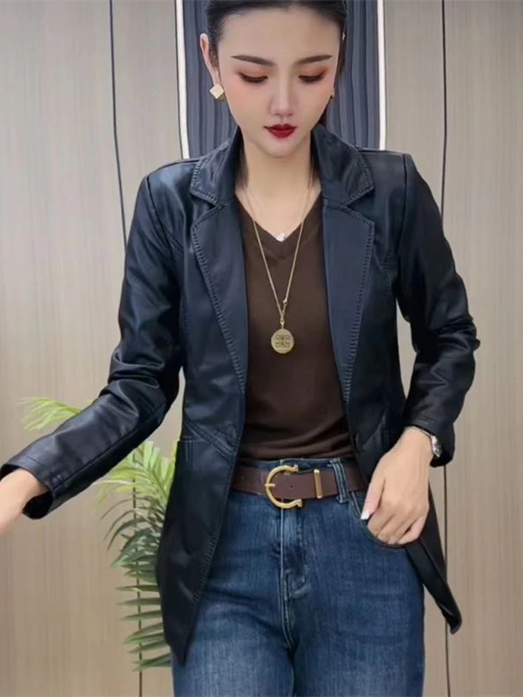 ファッショナブルな韓国風レディーススーツジャケットカジュアル多用途レザーコート秋冬デザイントレンディなロングスリーブスリムフィット