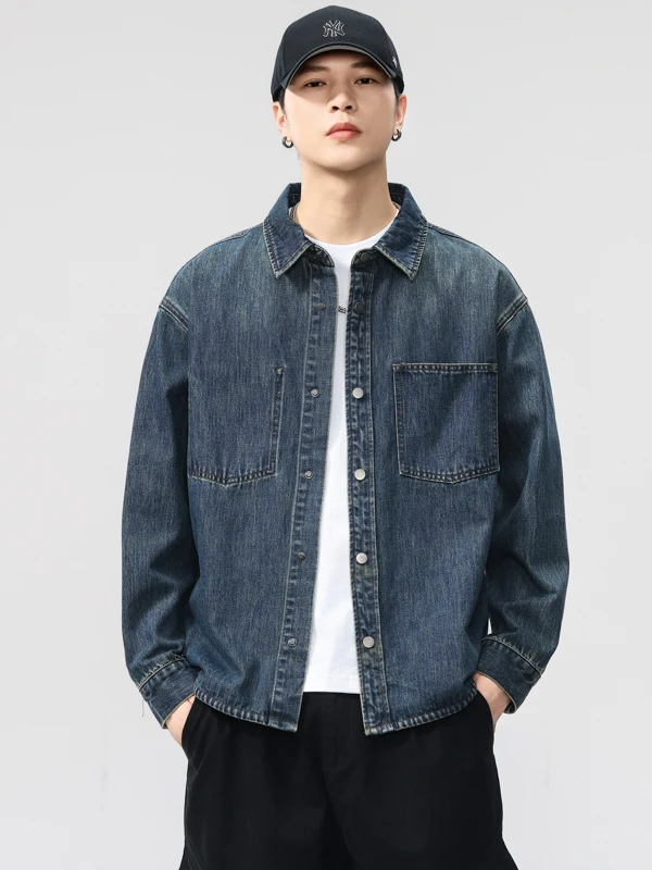 

Классическая американская джинсовая рубашка в стиле ретро для мужчин, с длинным рукавом, свободного кроя, с воротником, повседневная верхняя одежда, модная осенняя коллекция 2025, дышащий хлопок/полиэстер