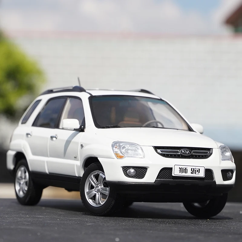 1:18 Original KIA Sportage SUV Model KIA Sportage  Simulation Car Model