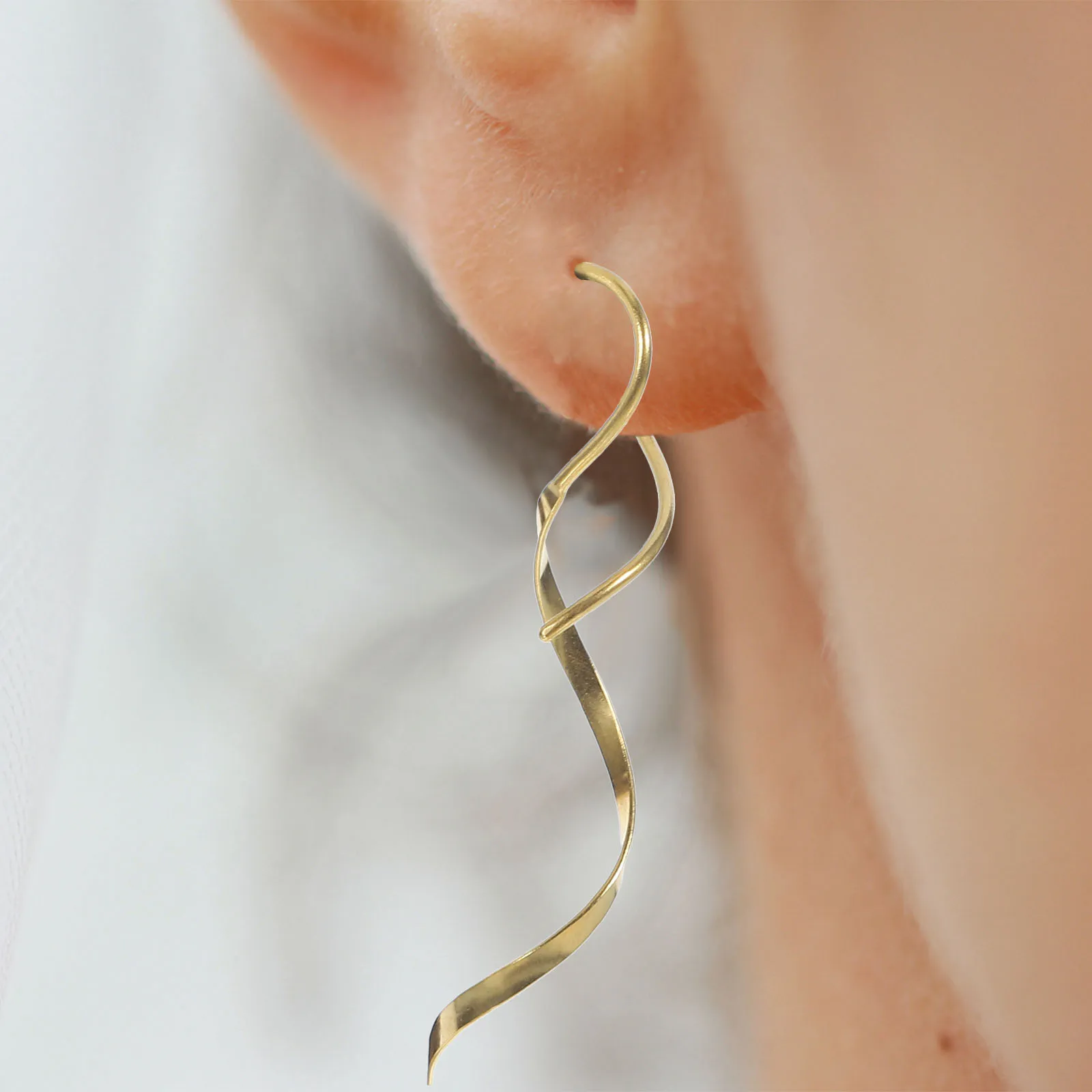 

Spiral Earrings Stainless Steel Helix Pendant Hoops Women Fashionable Threader Earrings Hoops Dangle Accessories