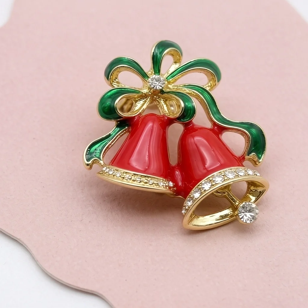 New European-Style Vintage Versatile Elegant French-Themed Brooch Decorative Pin Unique High-Value Niche Anti-Exposure Accessory Christmas Holiday Date High-End Metal Buckle Light Luxury Waterproof Brooch Couple's Design Brooch Anti-Exposure Gadget Women's Suit Pin Shoe Metal Badge