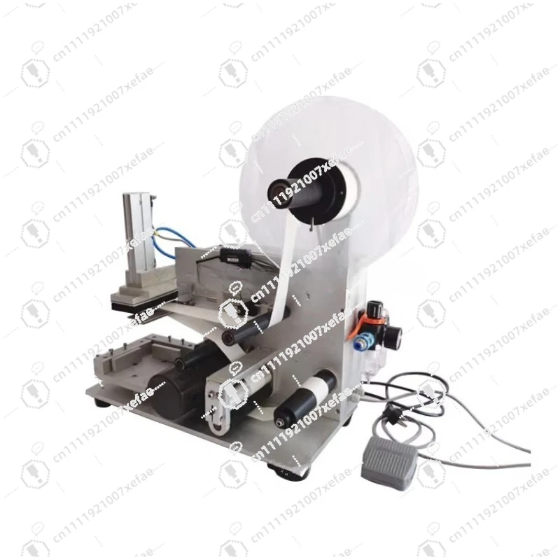 Top desktop semi-automatic square bottle labeling machine