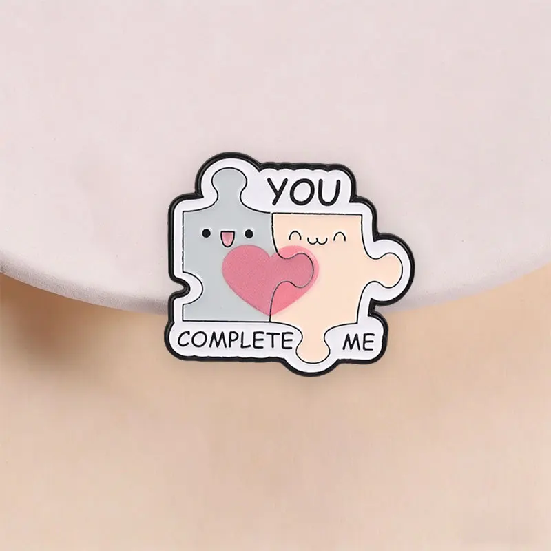 Creative Romantic English You Complete Me Puzzle Heart Brooch Cute Cartoon Metal Pin Confession Gift DIY Clothing Bags Accessory