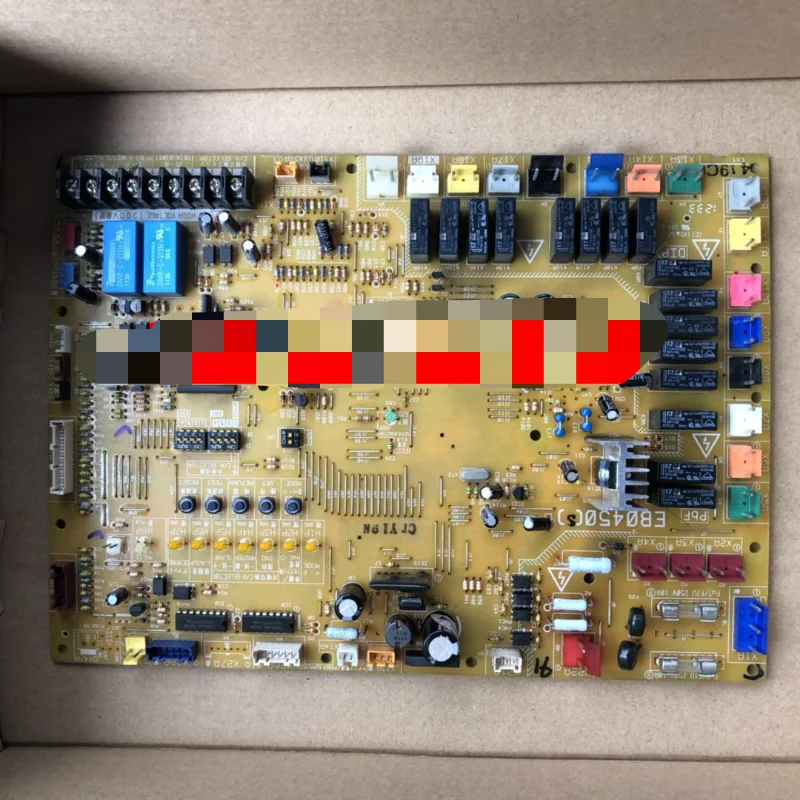 90% of the new air conditioner accessories RHXYQ16MAY1 external machine main control EB0450 VRV2 generation computer board