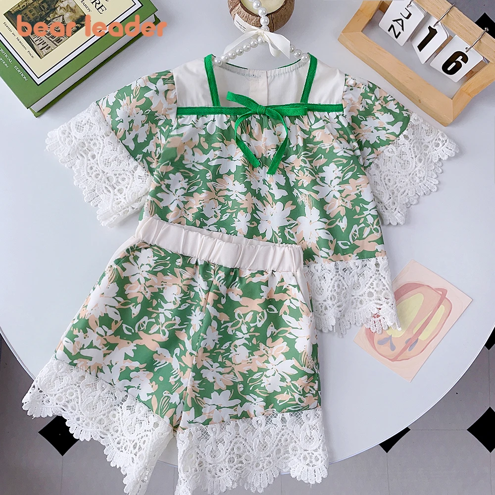 Bear Leader Girls Sweet High Quality Set Flower Lace Shirt Lace Shorts 2Piece Set of Foreign Fragmented Flower Short Sleeve Top