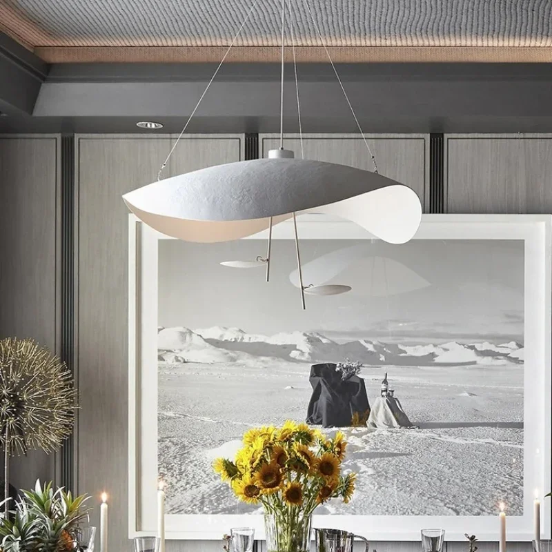 

Italian designer creative flying saucer restaurant chandelier bedroom clothing store modern simple golden poker living