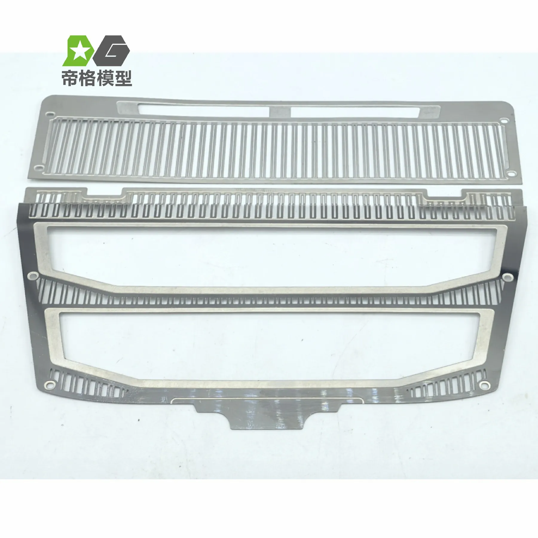 RC Toy Truck FH16 4x2 6x4 8x4 Metal Grille Mesh For Tamiya VOLVO FH16 Tractor Timber Truck Tow Truck 1/14 Rc Parts Accessories
