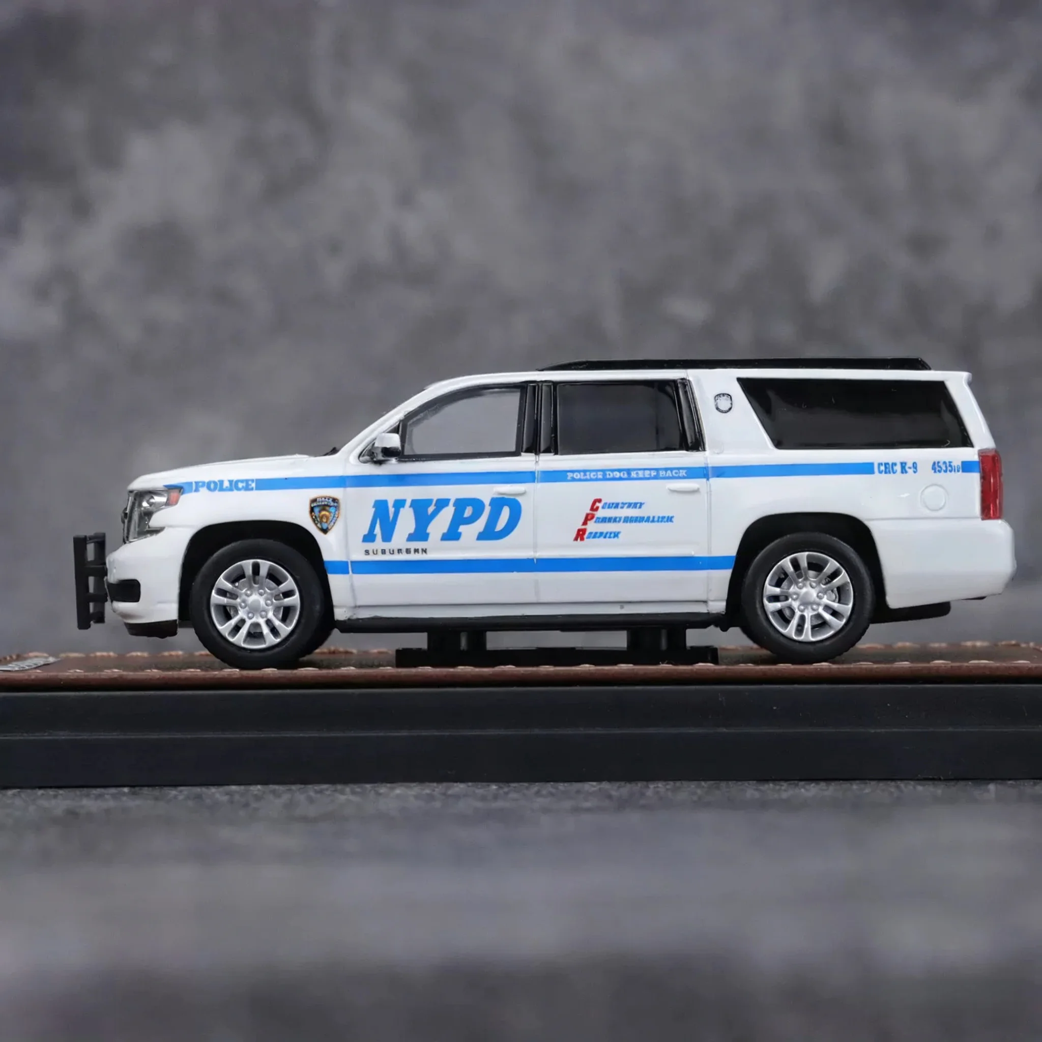 GOC 1:64 Victoria & Suburban Patrol Limited Edition for HEC Exhibition Alloy Car Model